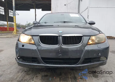 2006 BMW 325Xi z USA, uszkodzony, nr VIN WBAVD13566KV13299